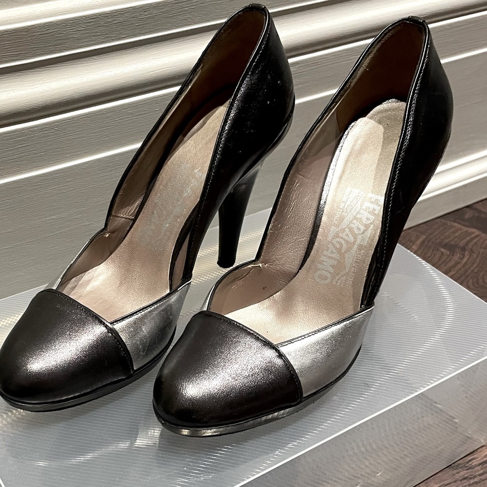 Salvatore Ferragamo silver and dark grey pumps size 6